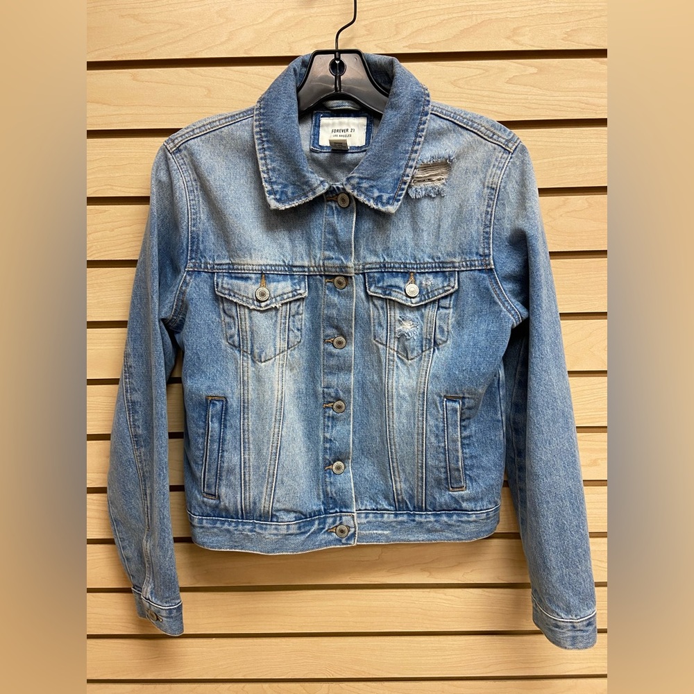 NWOT FOREVER 21 WOMEN JEANS JACKET SIZE SMALL